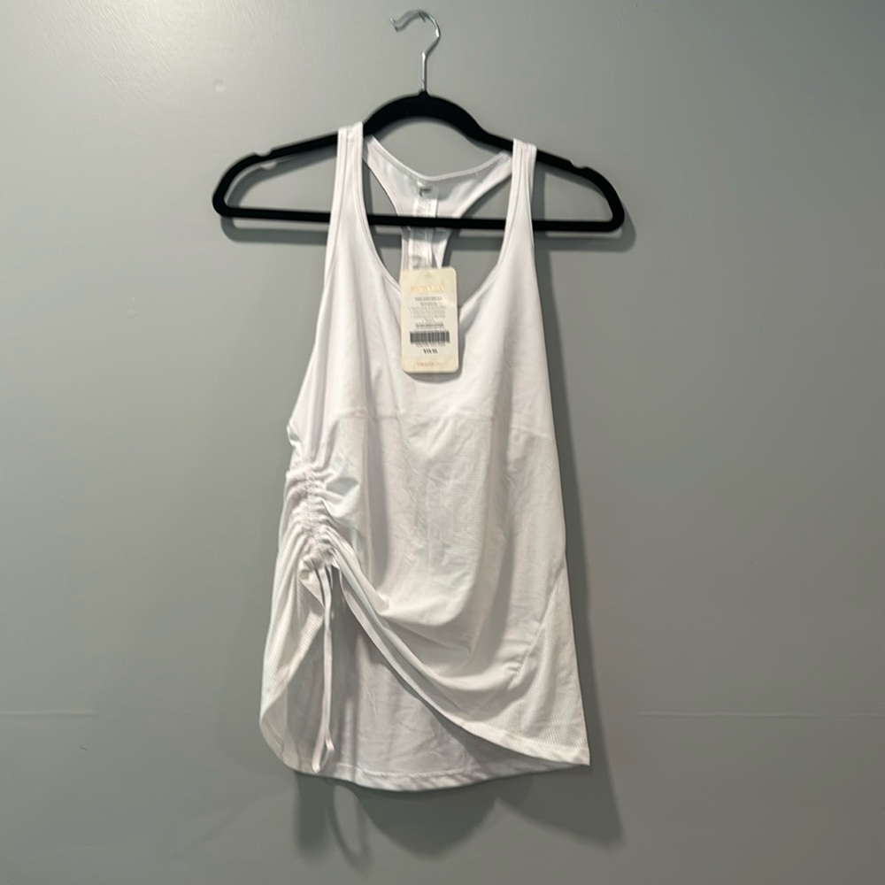 Fabletics cashel curved cinch tank